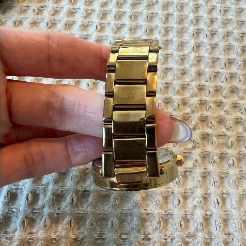 Michael Kors Watch - Picture 6 of 8